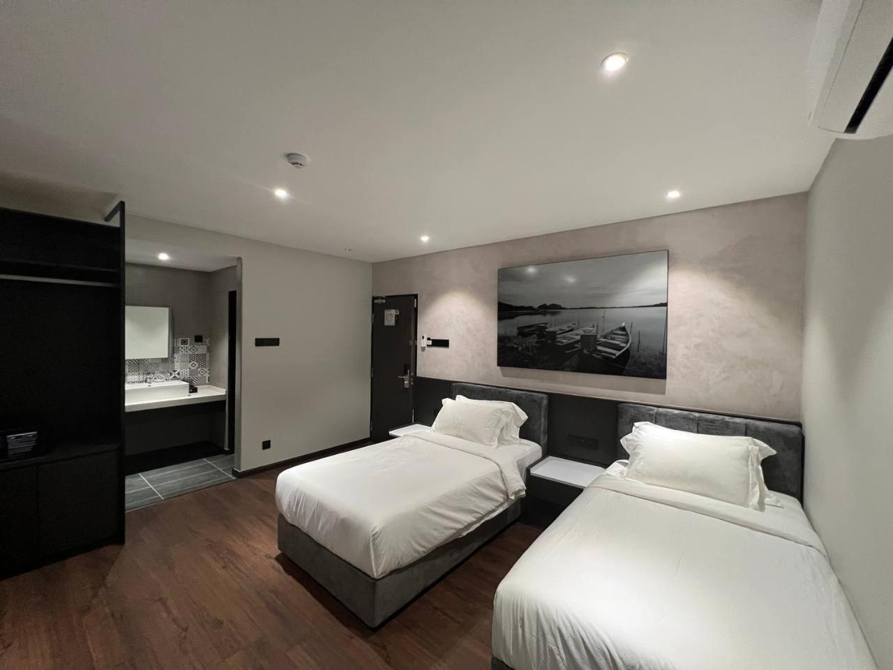 All In Hotel Kangar Exterior photo