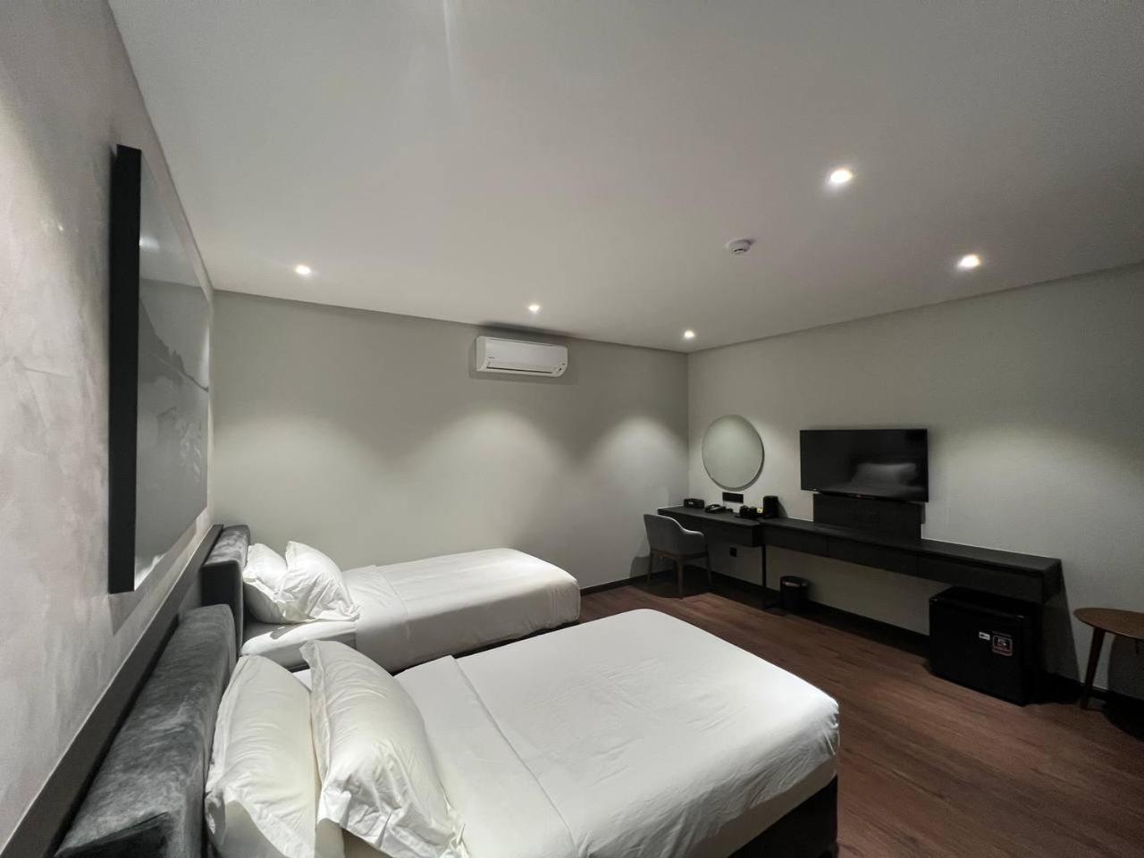 All In Hotel Kangar Exterior photo